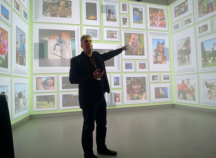 Rick Osterloh presenting the Moto X